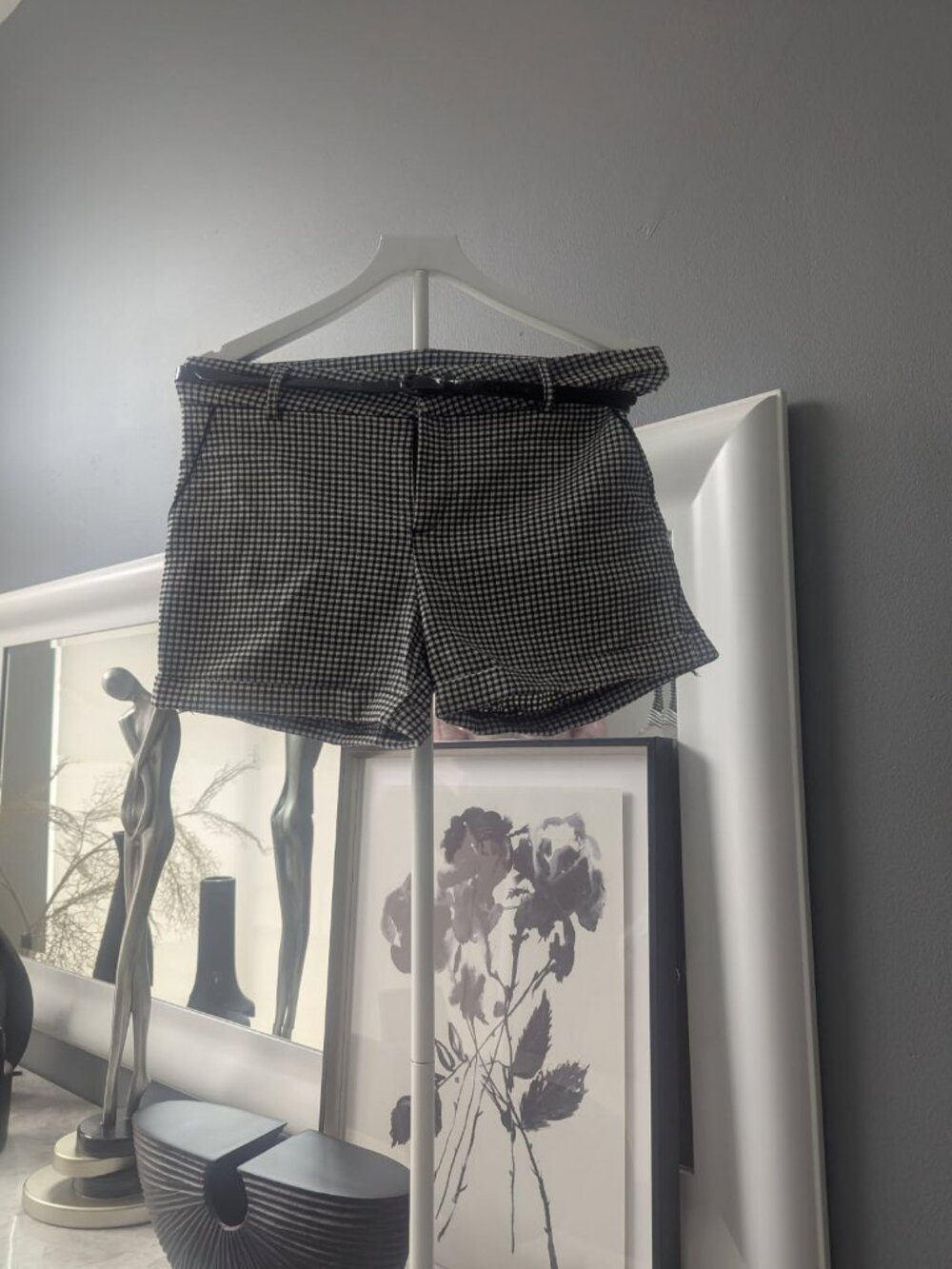 Chocolate Women's Gingham Shorts with Belt – Size L